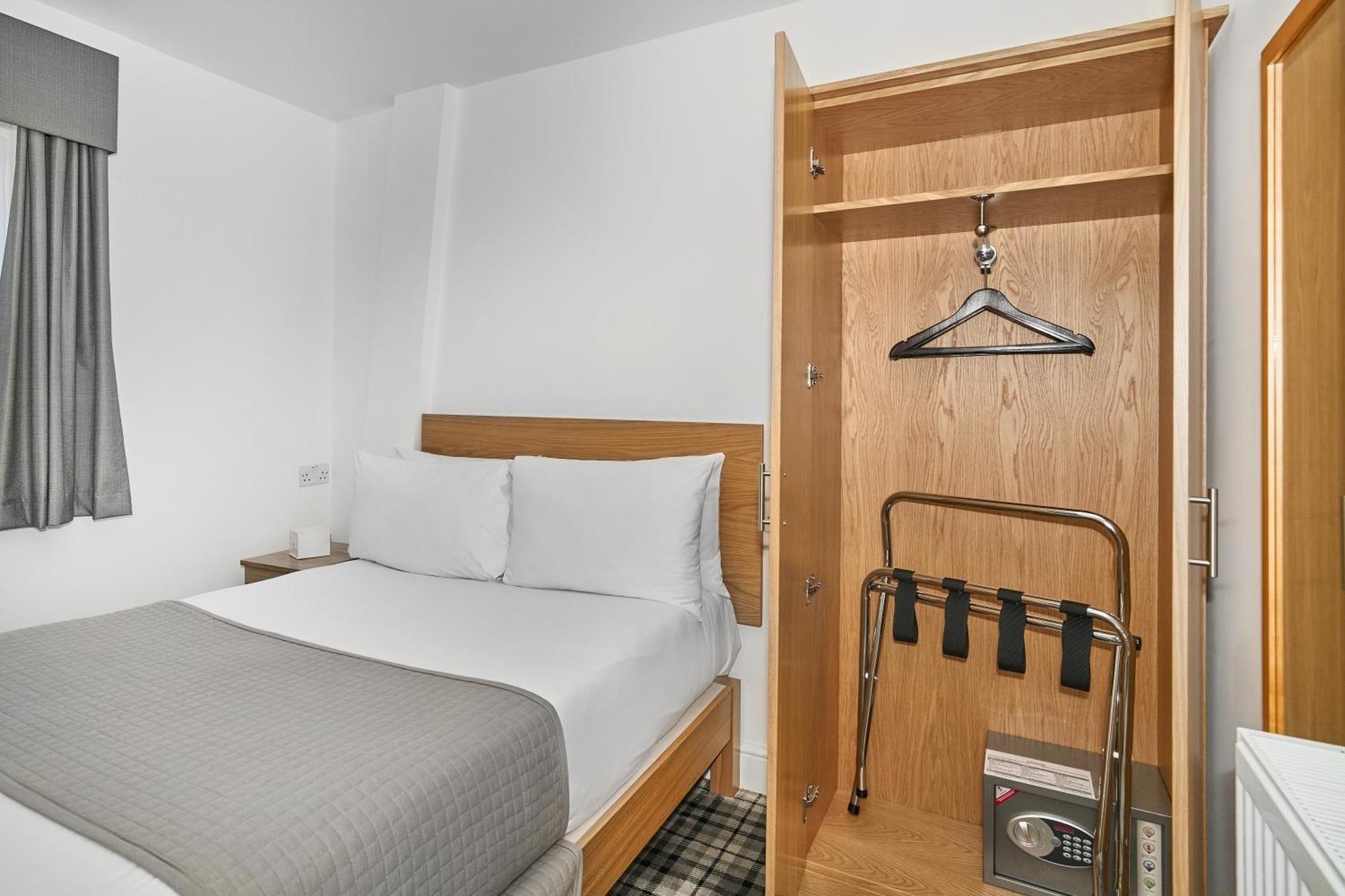 Best Western Greater London Ilford Exterior photo